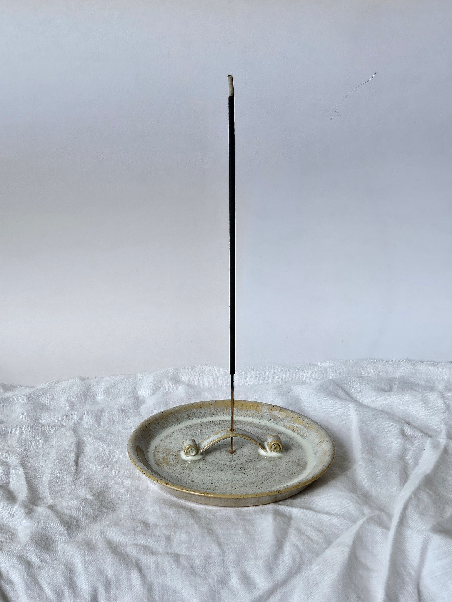 Beige Dreams Incense Holder