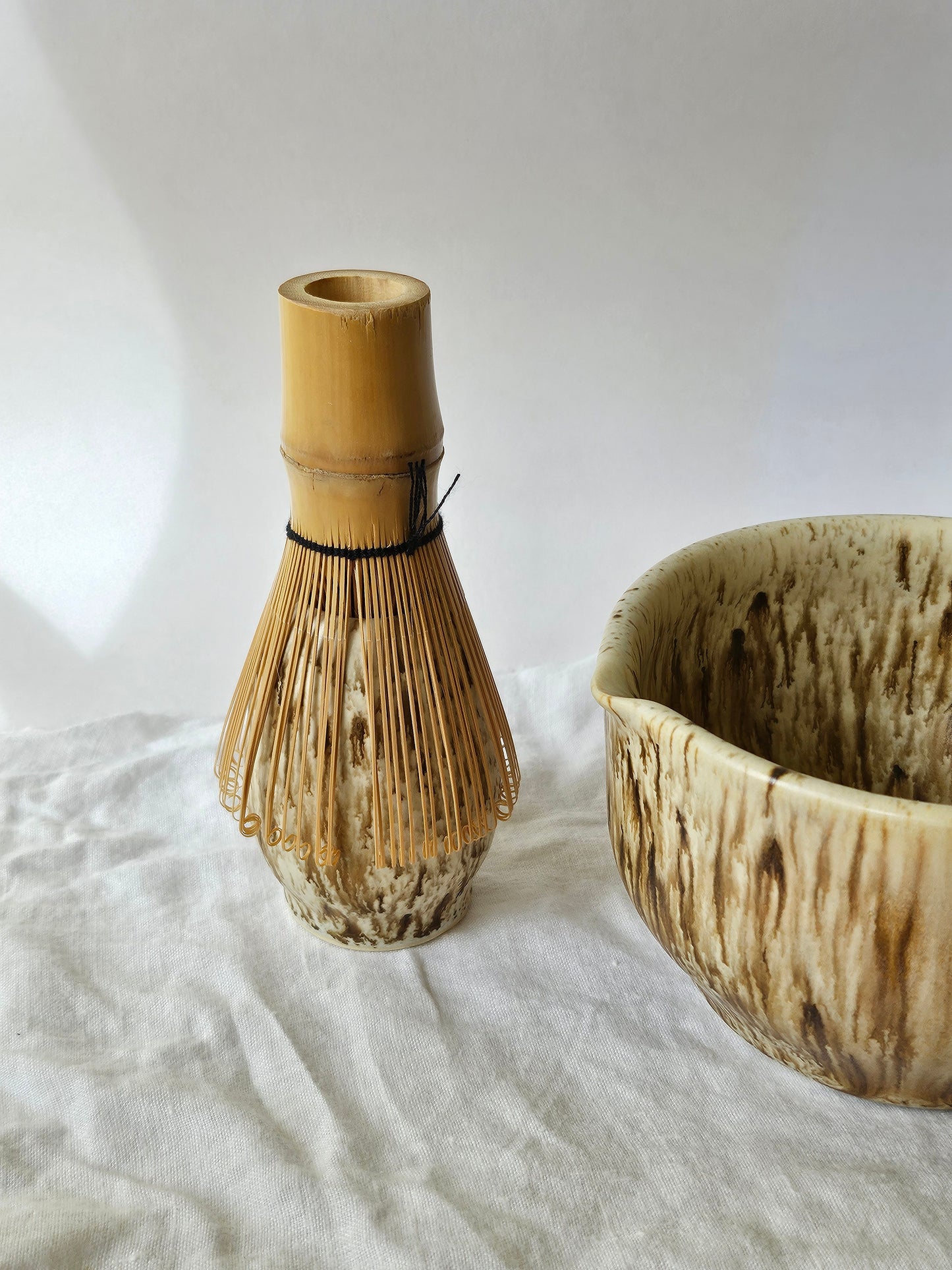 Beige Speckled Matcha Set